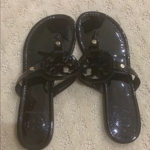 Black Tory burch Sandals🖤🖤 barely even used!!